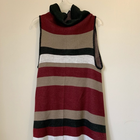 Knee Length Vest Cardigan - Picture 2 of 2